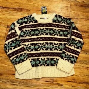 Cozy Patterned Sweater - Wool true vintage size S for the ladies